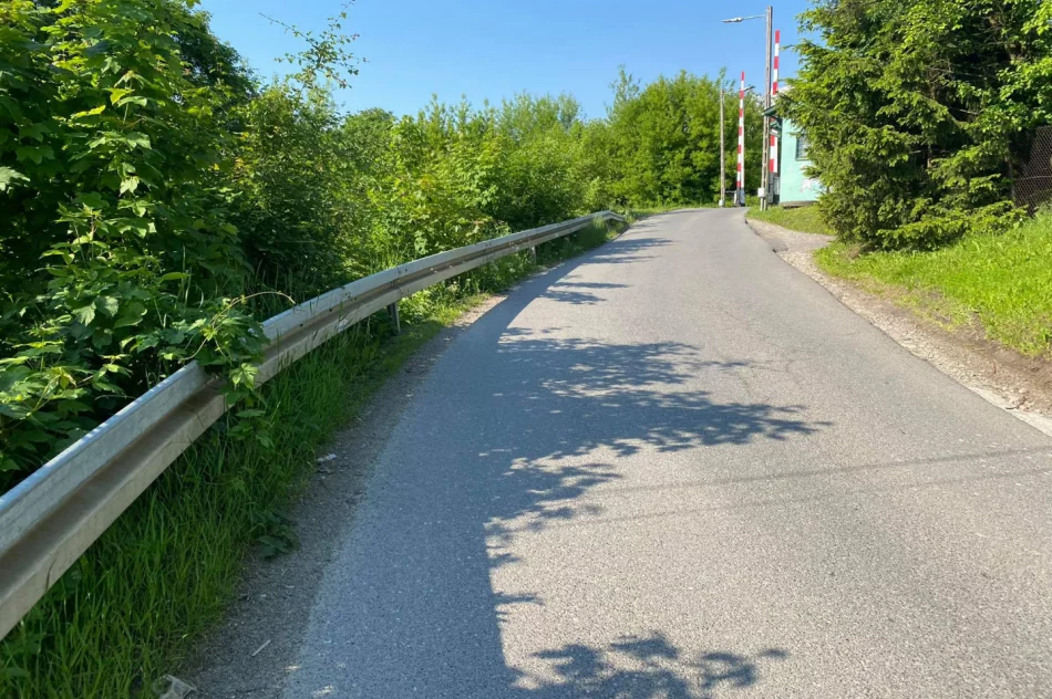 Osuwisko nie jest jedynym problemem. Nadzór sprawdzi prace na sąsiedniej działce - zdjęcie 3