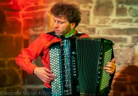 Tomasz Drabina. INSPIRACJE - koncert w Muzycznym Folwarku w Mszanie Dolnej - piątek, 11 czerwca, 20:00 - zdjęcie główne