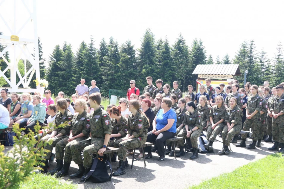 Wędrowali by upamiętnić Jana Pawła II. Otwarto ścieżkę dydaktyczno–przyrodniczą - zdjęcie 4