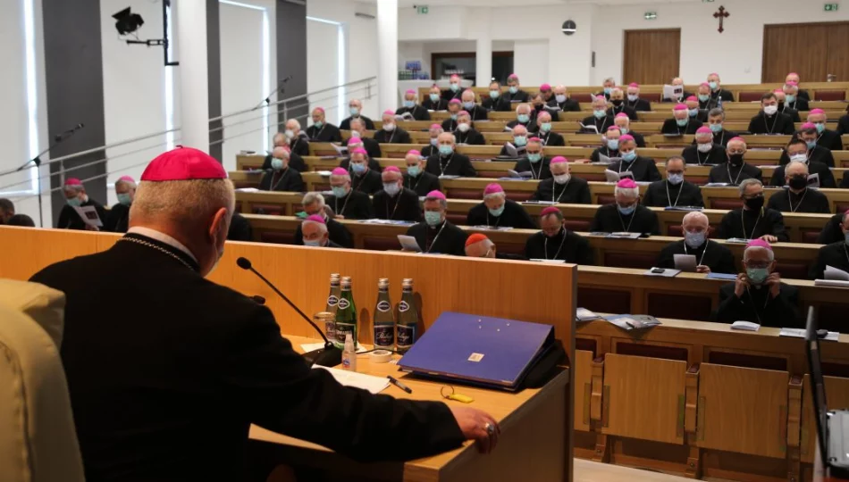 Biskupi zdecydowali: koniec z dyspensą od uczestnictwa w Mszach św. - zdjęcie 1