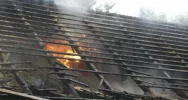 Pożar - w dach stolarni uderzył piorun - zdjęcie 3