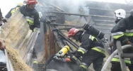 Pożar - w dach stolarni uderzył piorun - zdjęcie 4