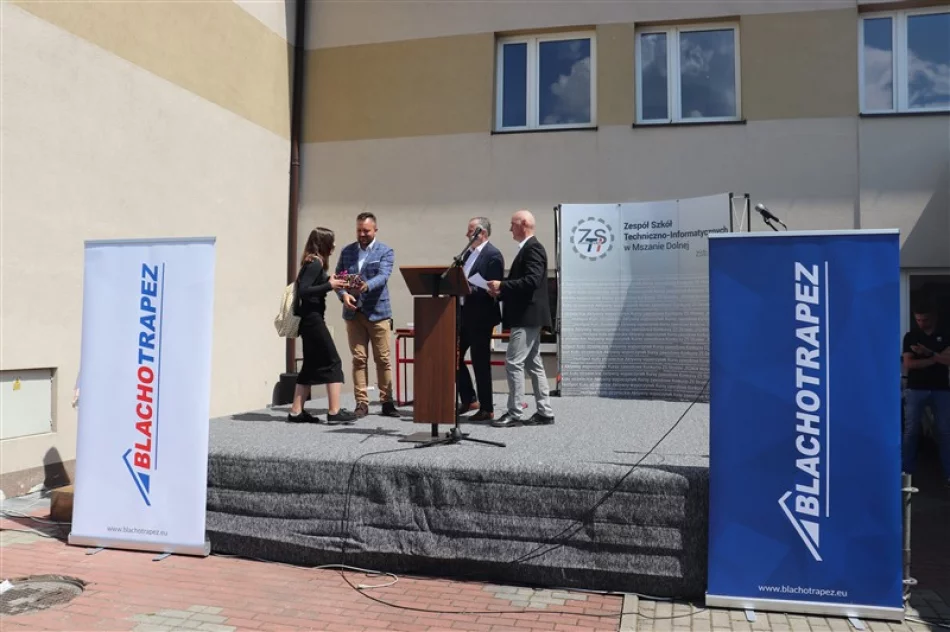 Gala św. Antoniego, święto szkoły i stypendia Blachotrapezu - zdjęcie 11