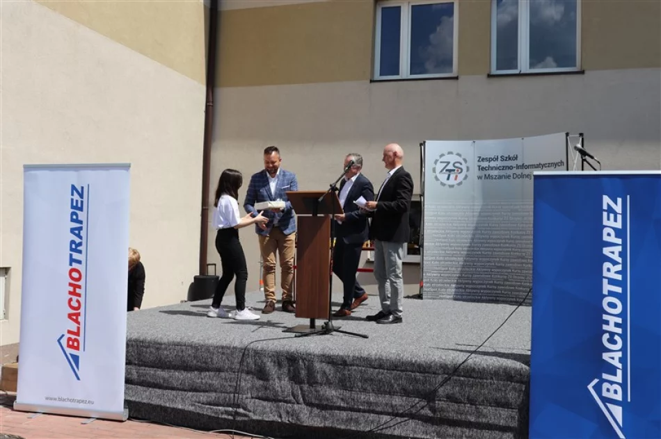 Gala św. Antoniego, święto szkoły i stypendia Blachotrapezu - zdjęcie 13