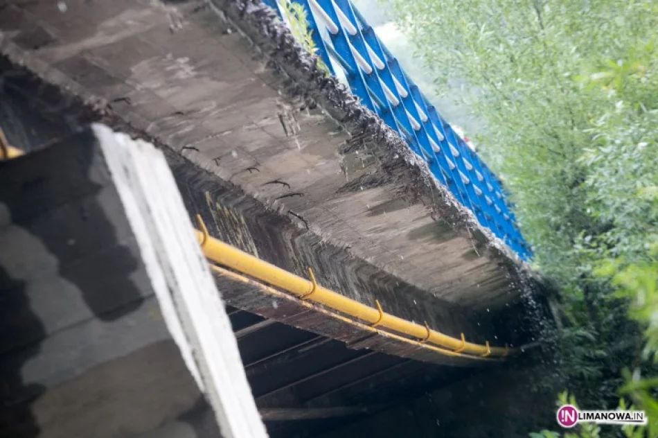 Podpora runęła, most zamknięto - zdjęcie 3