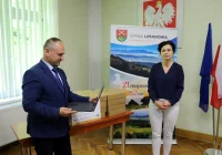 Laptopy dla gminnych szkół odebrane - zdjęcie główne