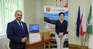 Laptopy dla gminnych szkół odebrane - zdjęcie 2