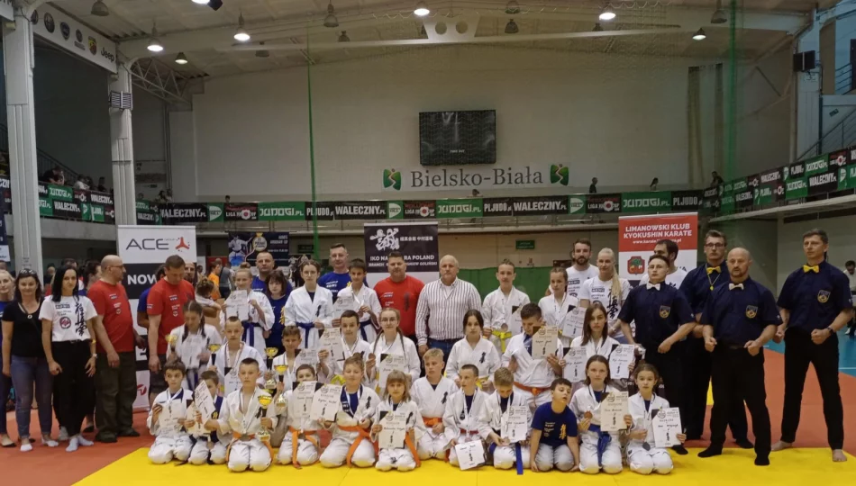 24 medale dla zawodników Limanowskiego Klubu Kyokushin Karate na III Pucharze Beskidów w Bielsku Białej - zdjęcie 1
