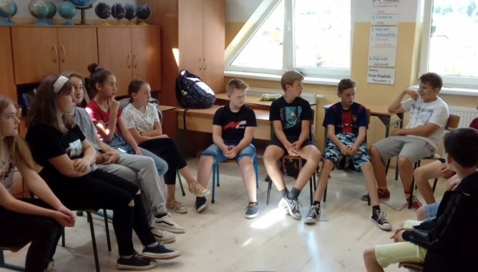 Zapewnili uczniom warsztaty psychologiczne po powrocie do nauki stacjonarnej - zdjęcie 1