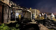 W wielkim pożarze 9 osób zostało rannych, trwają prace rozbiórkowe. Na pomoc żołnierze WOT - zdjęcie 4