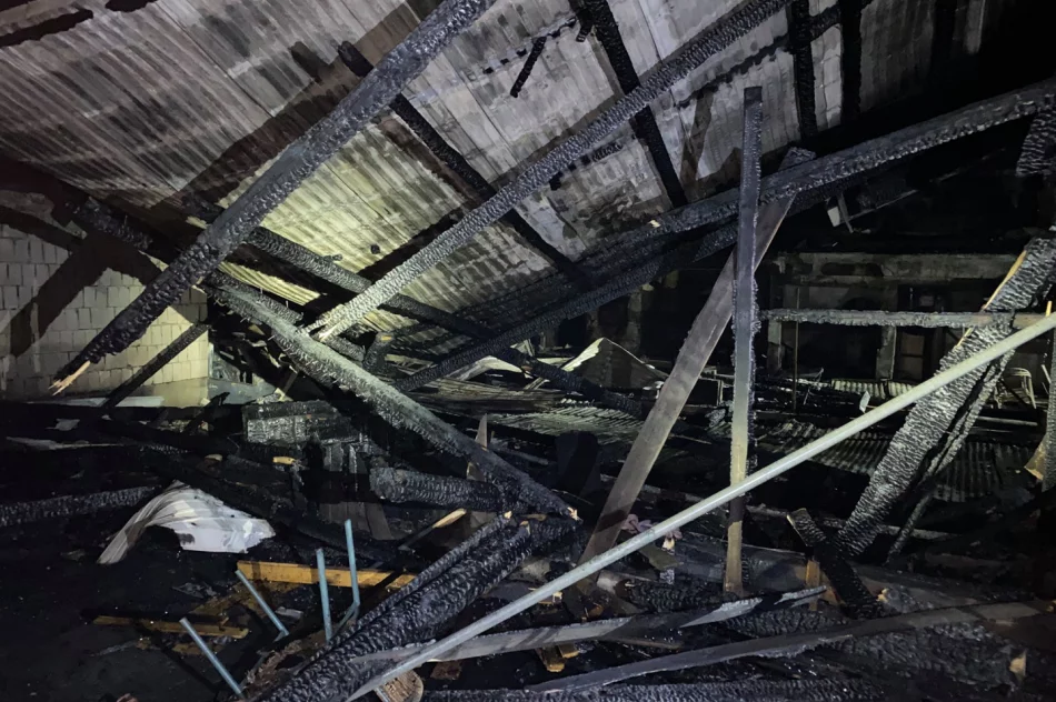 W wielkim pożarze 9 osób zostało rannych, trwają prace rozbiórkowe. Na pomoc żołnierze WOT - zdjęcie 9