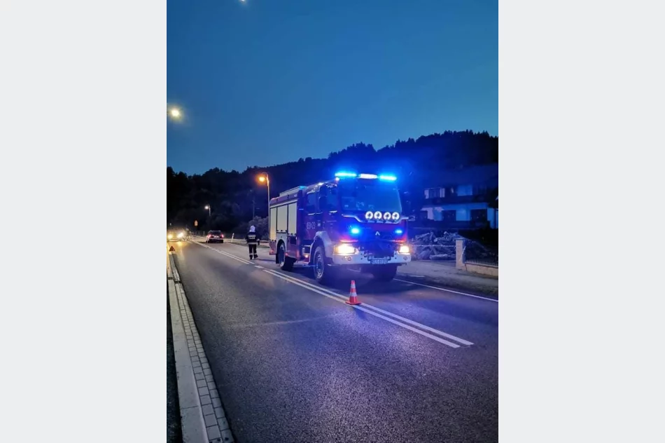 Groźnie wyglądające zderzenie dwóch pojazdów na drodze wojewódzkiej - zdjęcie 2