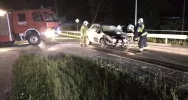 Groźnie wyglądające zderzenie dwóch pojazdów na drodze wojewódzkiej - zdjęcie 4