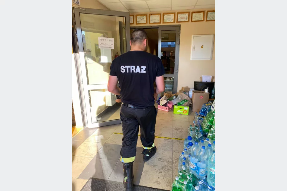 Wielka mobilizacja mieszkańców gminy. Strażacy zawieźli dary dla pogorzelców - zdjęcie 3