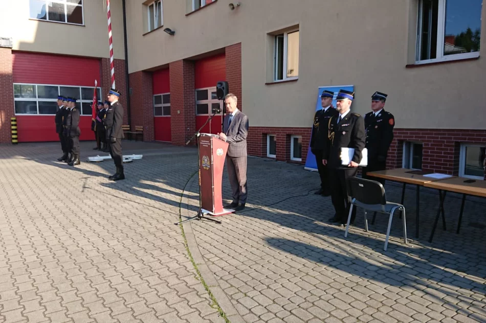 Zakończenie szkolenia podstawowego i ślubowanie nowych strażaków OSP - zdjęcie 2