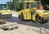 Pierwsza warstwa nawierzchni na fragmencie remontowanego skrzyżowania - zdjęcie główne