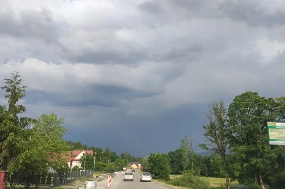 Superkomórka burzowa nad Limanowszczyzną - ogromne kule gradowe. W Koniuszowej trąba powietrzna - zdjęcie 9