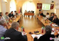 Ostra dyskusja na sesji o długu - zdjęcie główne