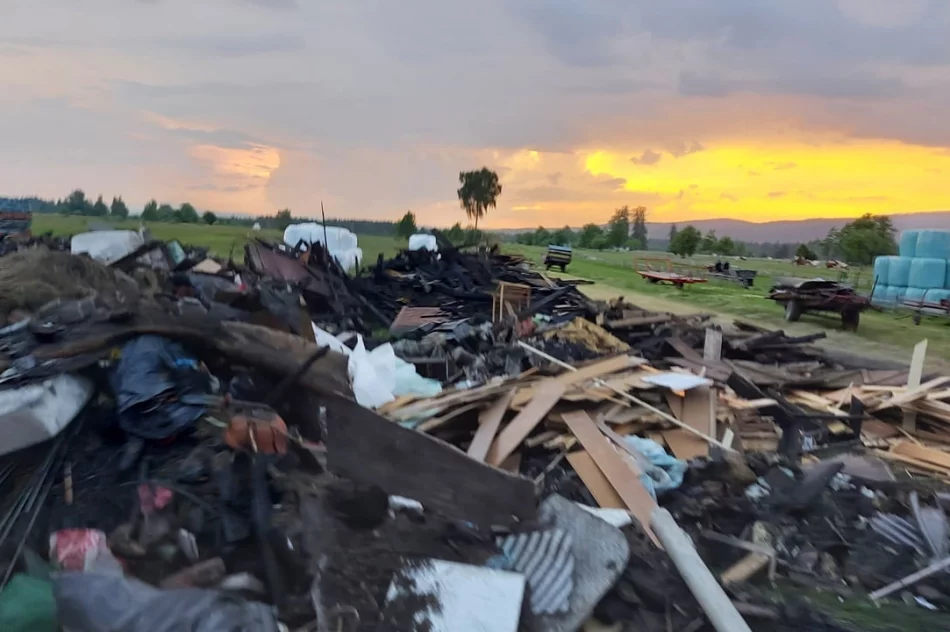 Druhowie zawieźli dary poszkodowanym w pożarze - zdjęcie 16