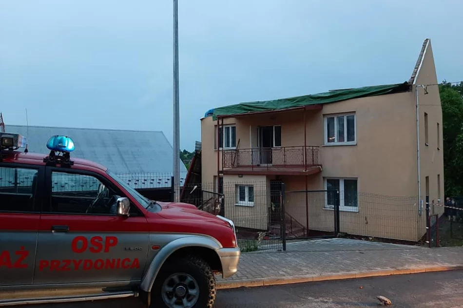 Trąba powietrzna (flimy). Uszkodzonych 39 budynków mieszkalnych - zdjęcie 5