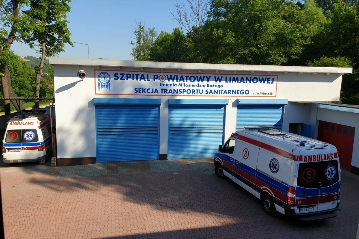 Pracownicy szpitala odnowili budynki sekcji transportu