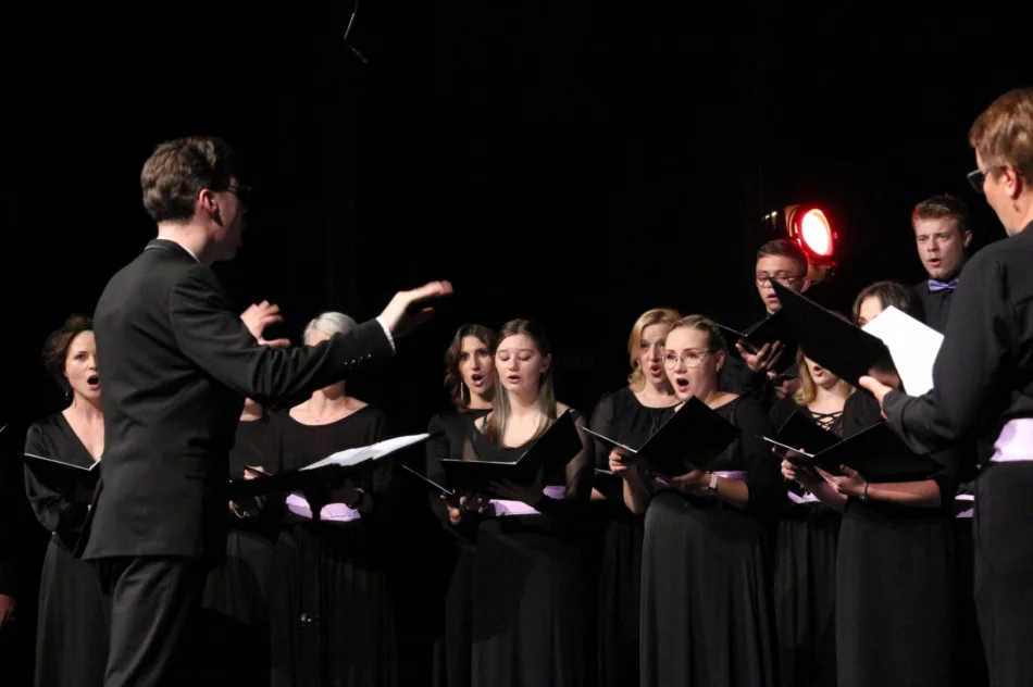 Inauguracyjny koncert chóru „LimaNovum” - zdjęcie 9