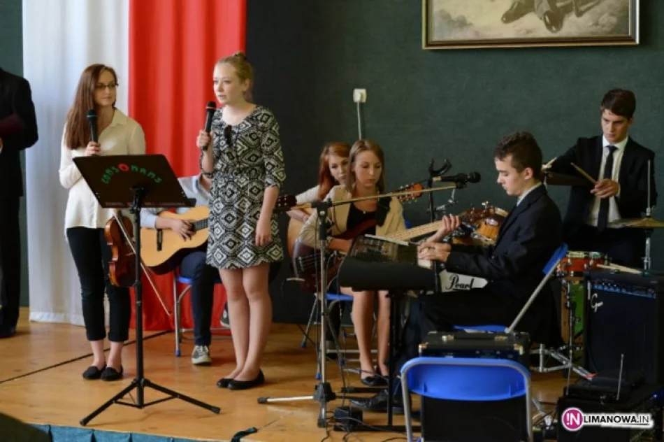 Nagrodzeni za logo na upamiętnienie - zdjęcie 4