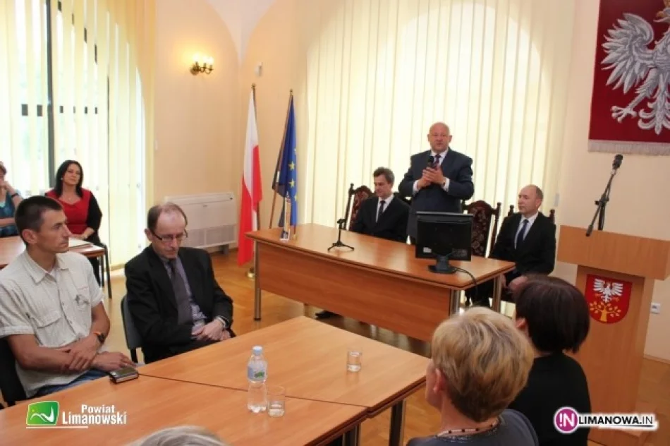 Licealiści nagrodzeni przez powiat - zdjęcie 4