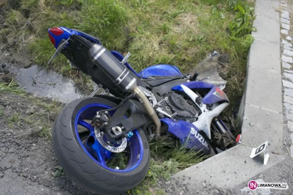 Wypadek motocykla. Dwie osoby ranne - zdjęcie 4