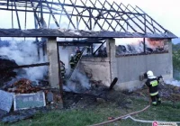 Spłonęła stodoła. Uratowano dom - zdjęcie główne