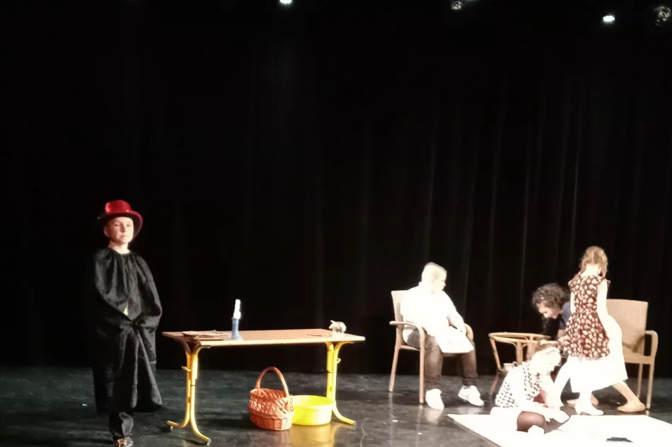 Aktorskie sukcesy uczniów Szkoły Podstawowej Nr 2 w Męcinie - zdjęcie 8