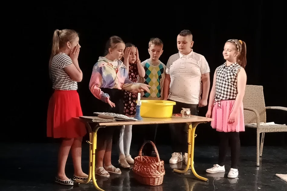Aktorskie sukcesy uczniów Szkoły Podstawowej Nr 2 w Męcinie - zdjęcie 5