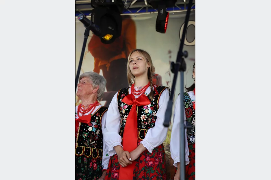 Imprezą plenerową otwarto sezon turystyczny - zdjęcie 13