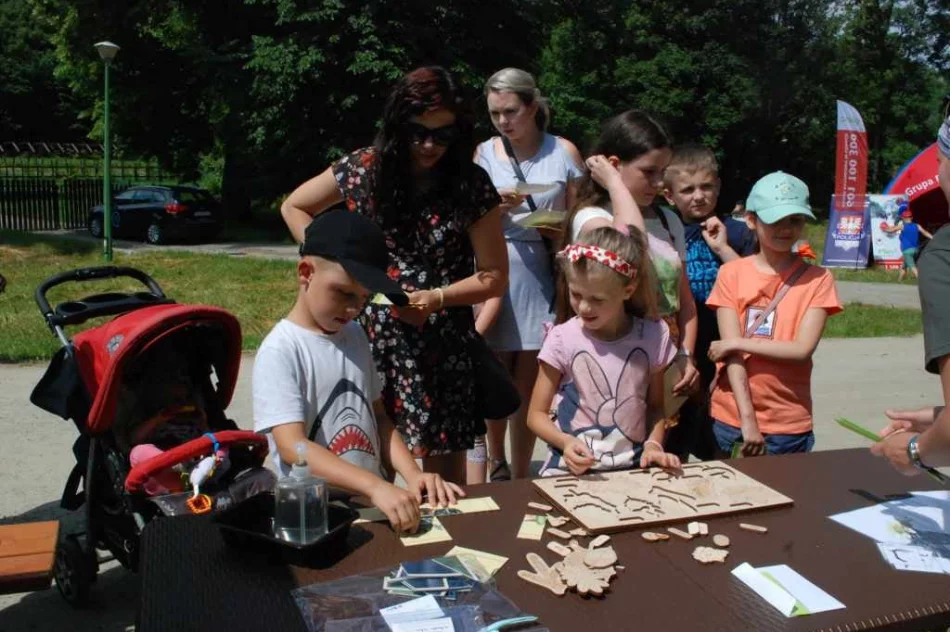 Podczas pikniku poznawali gorczańską przyrodę - zdjęcie 13
