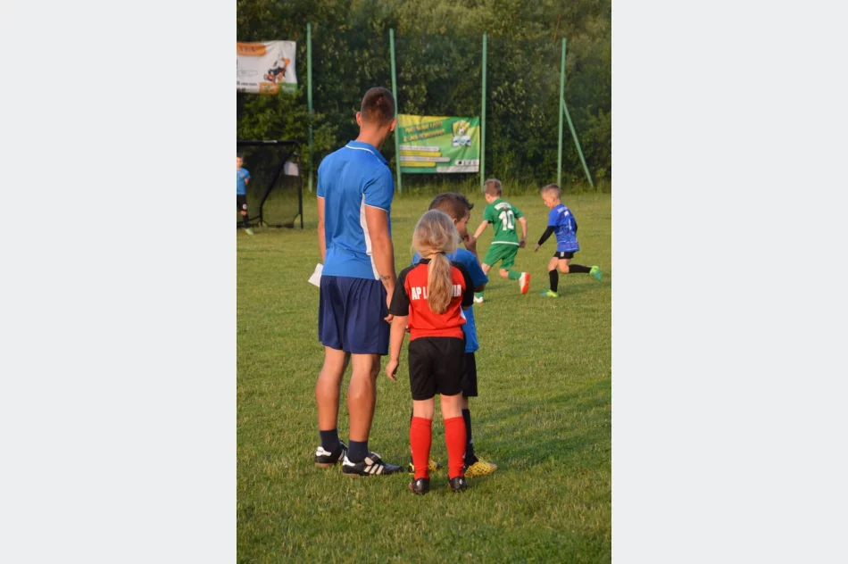 Mordarka aktywna, ciekawie na stadionie - zdjęcie 2