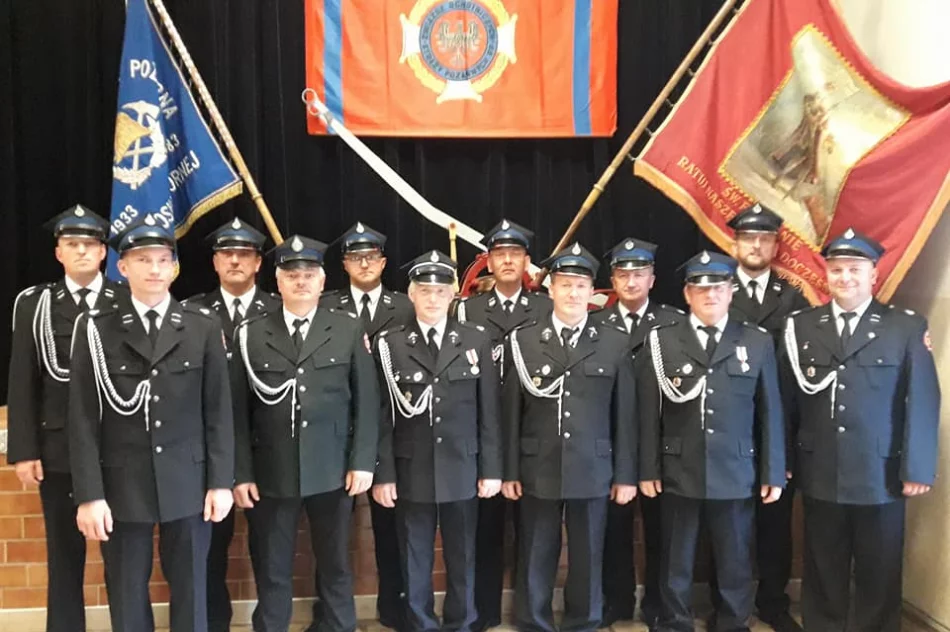 Walne Zebranie OSP Łososina Górna – wybrano Zarząd jednostki oraz wręczono odznaczenia dla zasłużonych druhów - zdjęcie 3