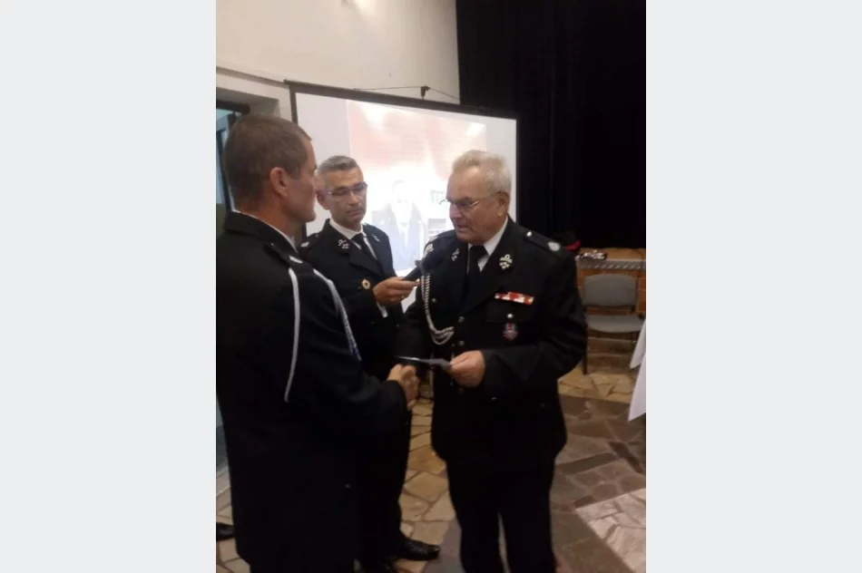 Walne Zebranie OSP Łososina Górna – wybrano Zarząd jednostki oraz wręczono odznaczenia dla zasłużonych druhów - zdjęcie 6