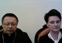 Arcybiskup w rozmowie z posłanką - zdjęcie główne