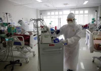 Co to jest syndrom "długiego Covid-19"? Naukowcy ostrzegają przed kolejną katastrofą - zdjęcie główne