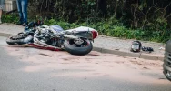 Zderzenie samochodu i motocykla - zdjęcie 2