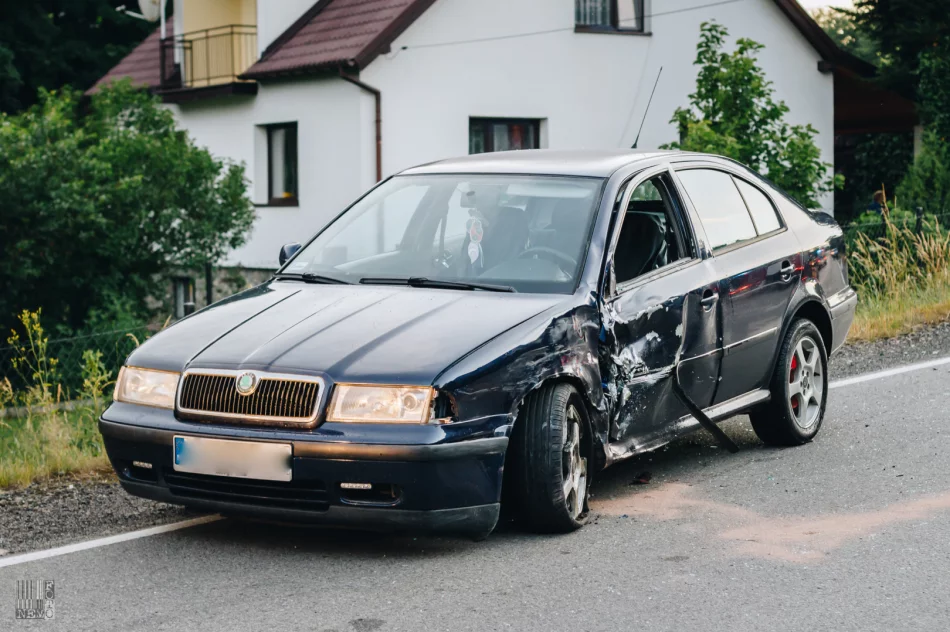 Zderzenie samochodu i motocykla - zdjęcie 3
