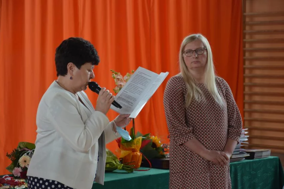 Uczniowie nagrodzeni za dokonania - zdjęcie 7