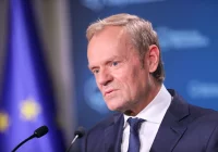 Tusk przyznaje się do błędu ws. podniesienia wieku emerytalnego i obiecuje utrzymanie 500 plus - zdjęcie główne