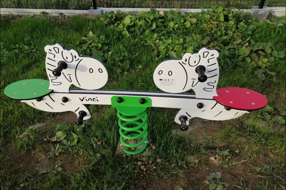 Oficjalne otwarcie placu zabaw w Lipowem - zdjęcie 8