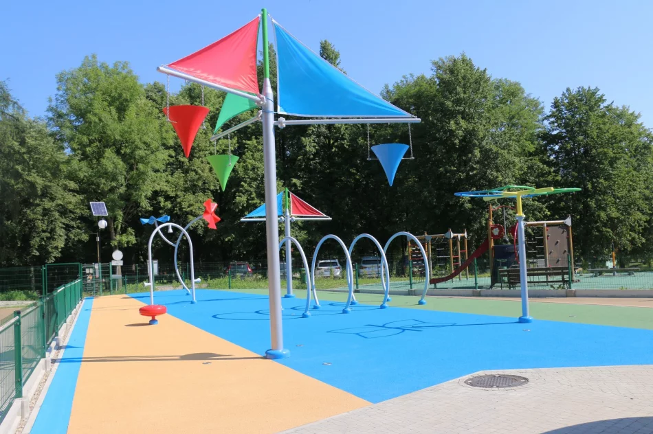 Rozpoczęto odbiór drugiej części inwestycji związanej z powstaniem Kompleksu Parkowo-Rekreacyjnego - zdjęcie 20