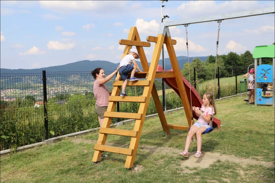 KGW postarało się o plac zabaw - zdjęcie 13