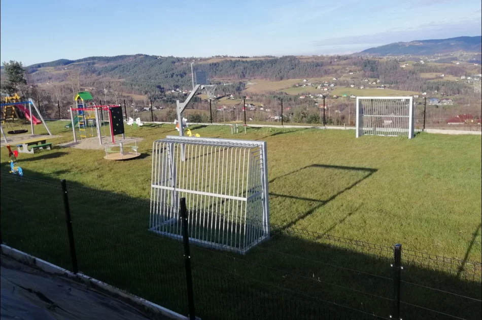 KGW postarało się o plac zabaw - zdjęcie 17