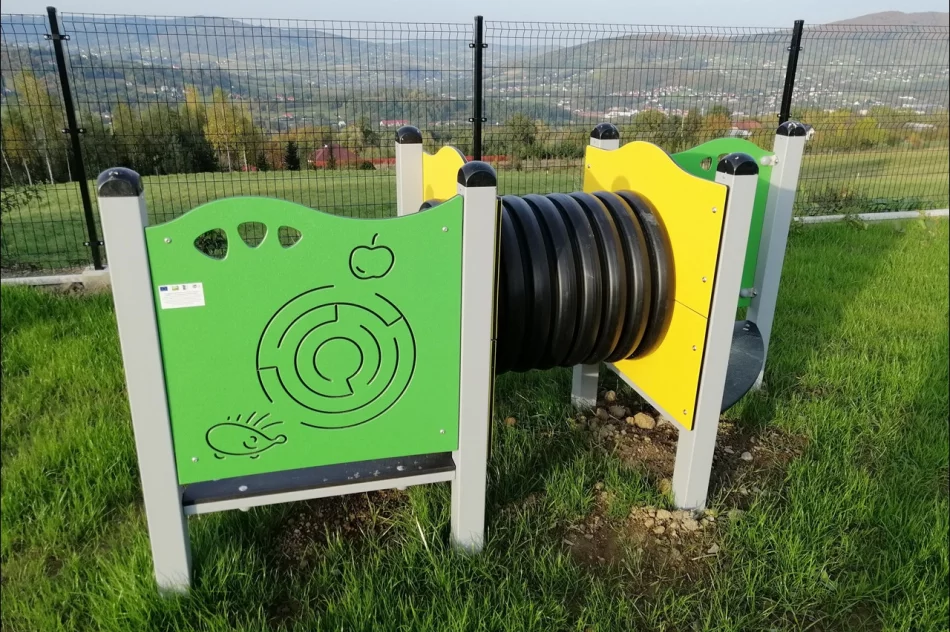 KGW postarało się o plac zabaw - zdjęcie 19