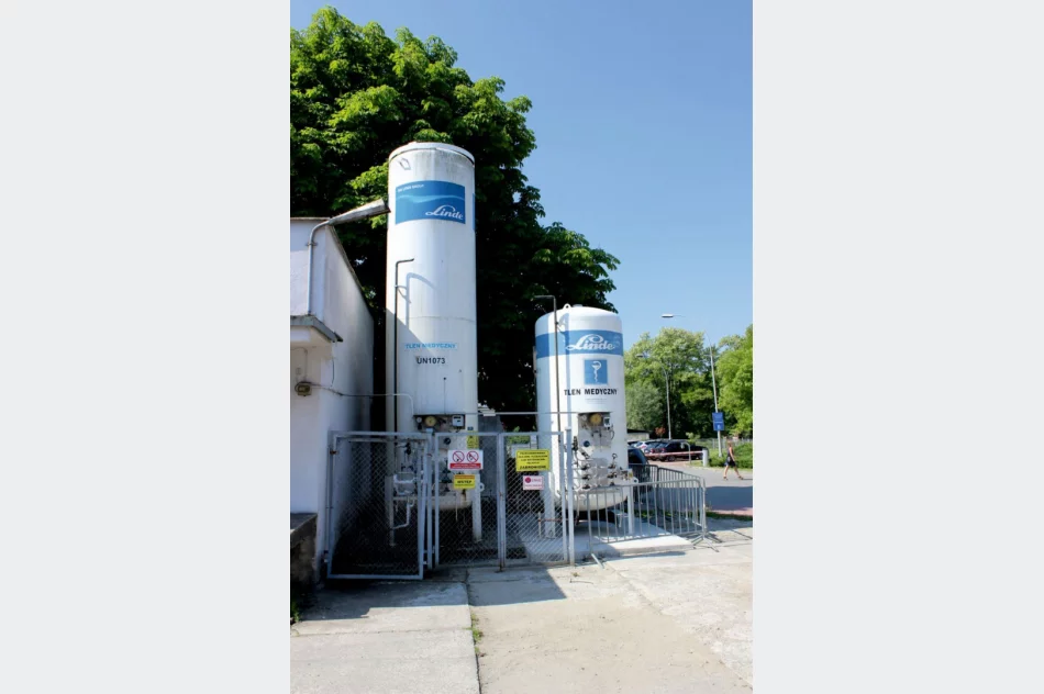 Szpital zabezpieczył oddział na wypadek kolejnej fali - zdjęcie 2