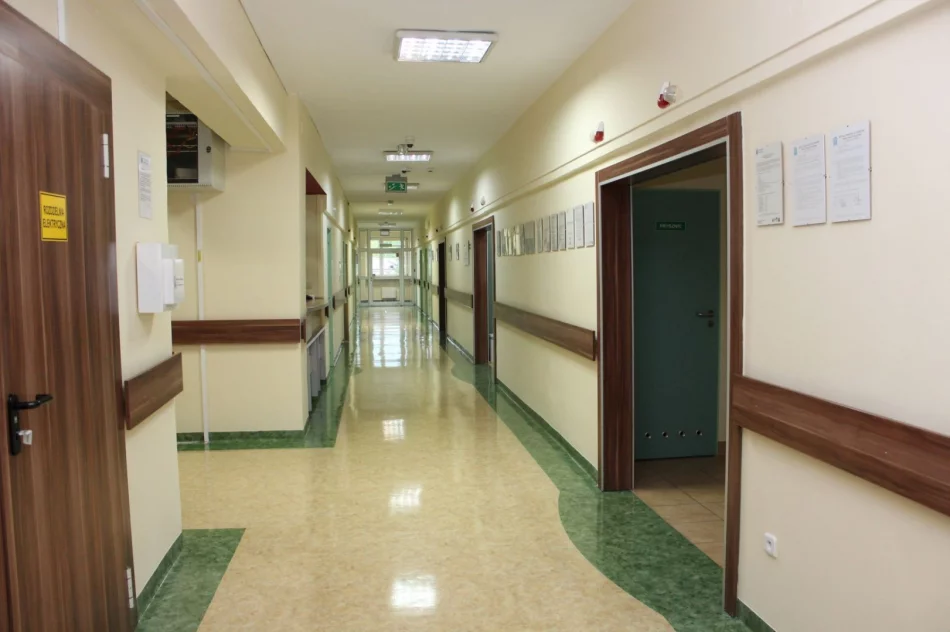 Szpital zabezpieczył oddział na wypadek kolejnej fali - zdjęcie 8